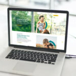 Laptop mit Website